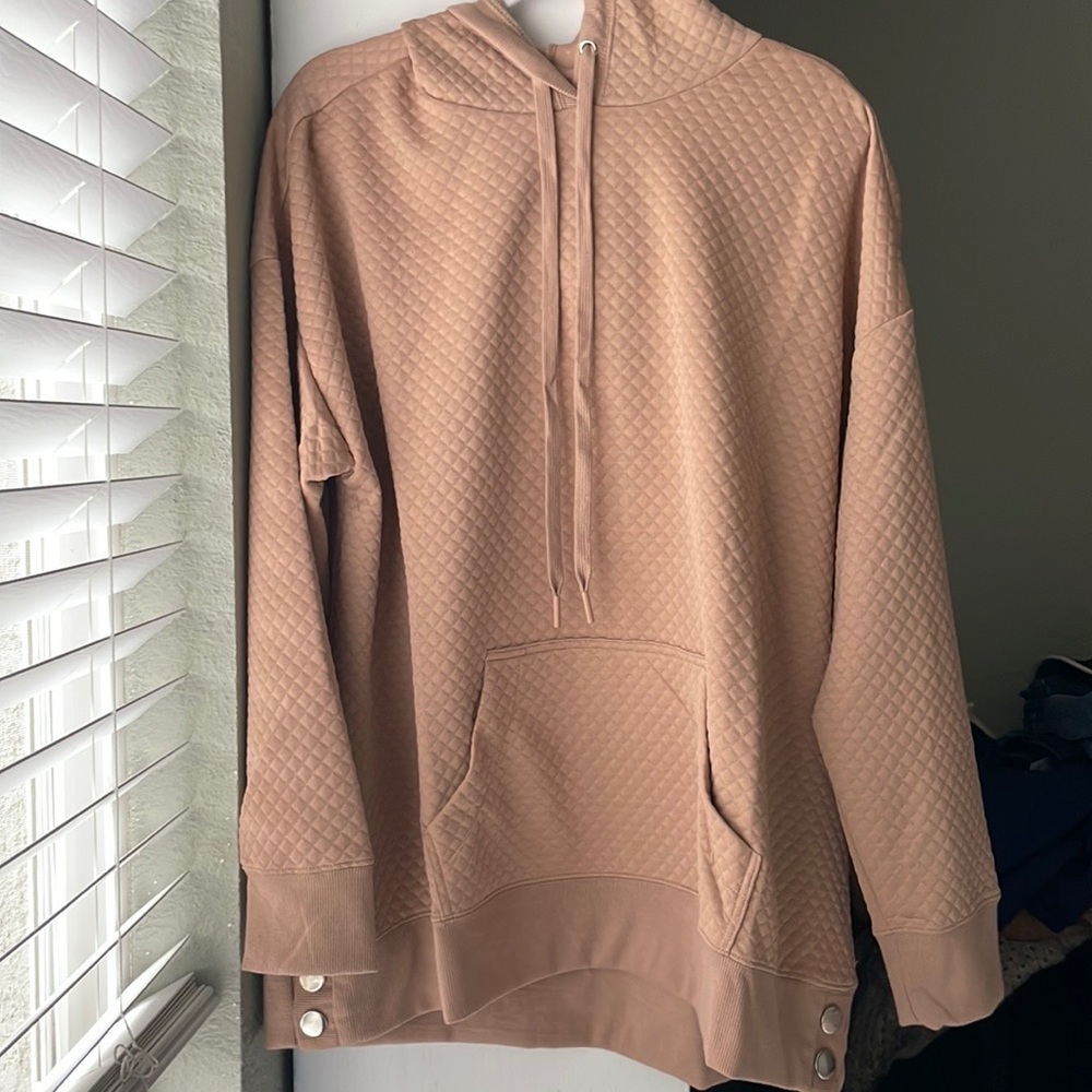 Nude hooded sweater